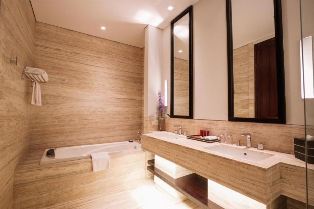 Bumi Segah Hotel Tanjung Redep المظهر الخارجي الصورة